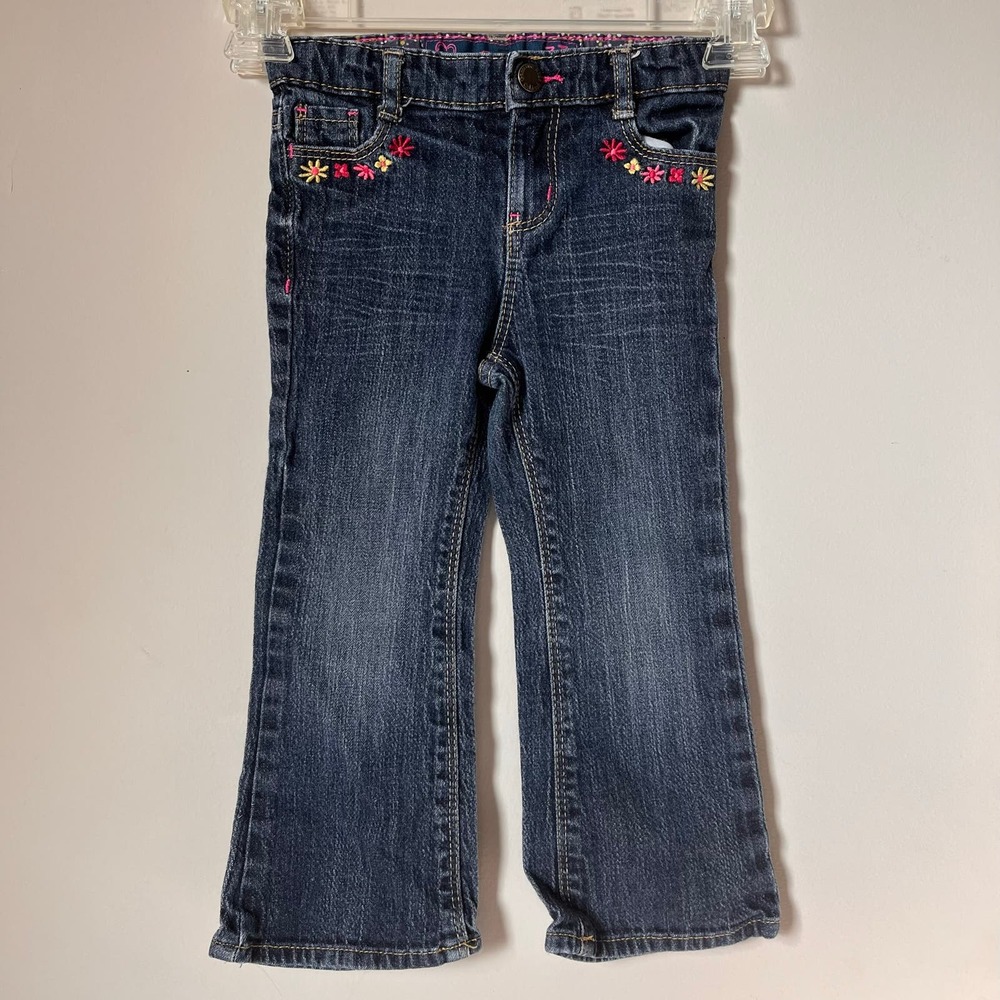Oshkosh B'gosh Girls 3T Favorite Boot Jeans with appliques floral